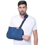 آویز دست پشت بسته